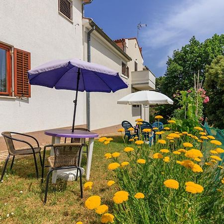 Apartments Pernar 포레치 외부 사진