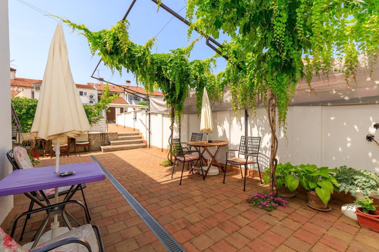 Apartments Pernar 포레치 외부 사진