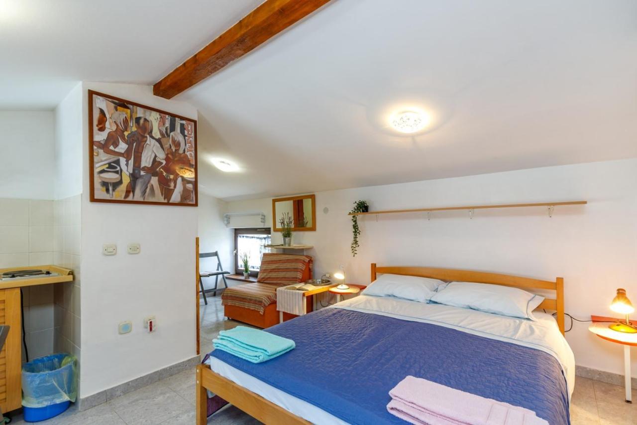 Apartments Pernar 포레치 외부 사진